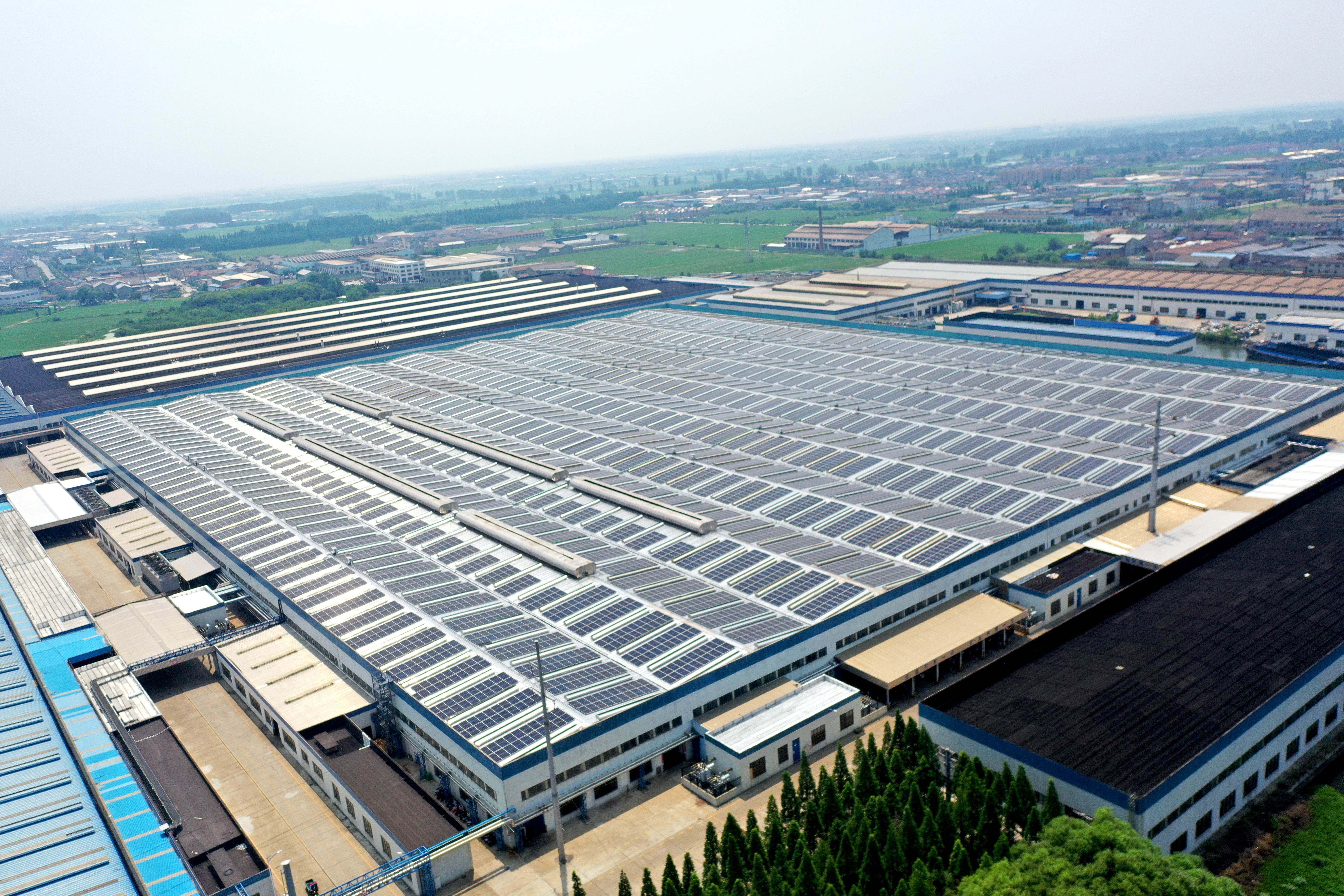 Development of new processes and technologies to reduce energy consumption and emissions